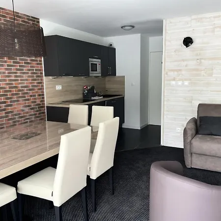 Apartment Le Portillo - Piscine - 3 Pieces Pour 8 Personnes Mae-4873